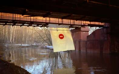 Collective action To M. Ryklin. Lifting. (The Slogan-96), 1989. Photo: Igor Makarevich. Photo - 7