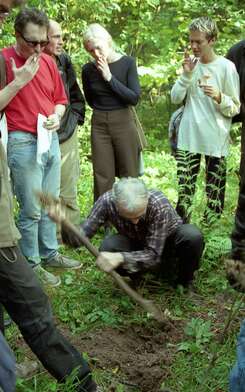 Collective action The Sack. Photo - 56