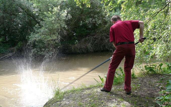 The Flagellation of Yauza River — 333 Strokes, June 20, 2007